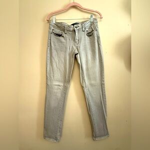 Women’s Refuge gray skinny jeans